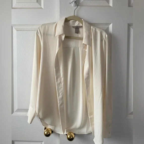 SOLD - H&M Button Down Top - Picture 1 of 2